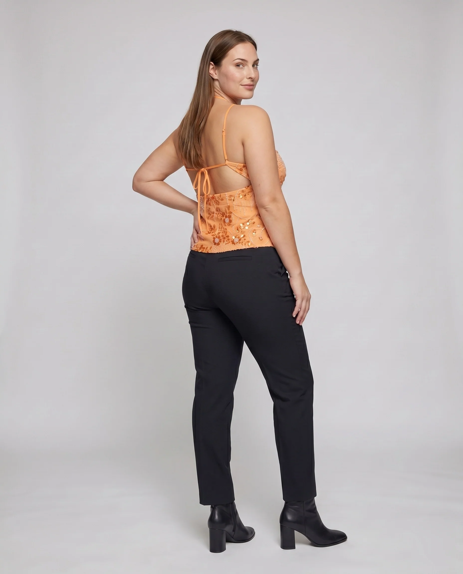 Damen Elegantes Bustieroberteil mit schimmernden Applikationen und figurschmeichelndem Schnitt R&B - Image 4