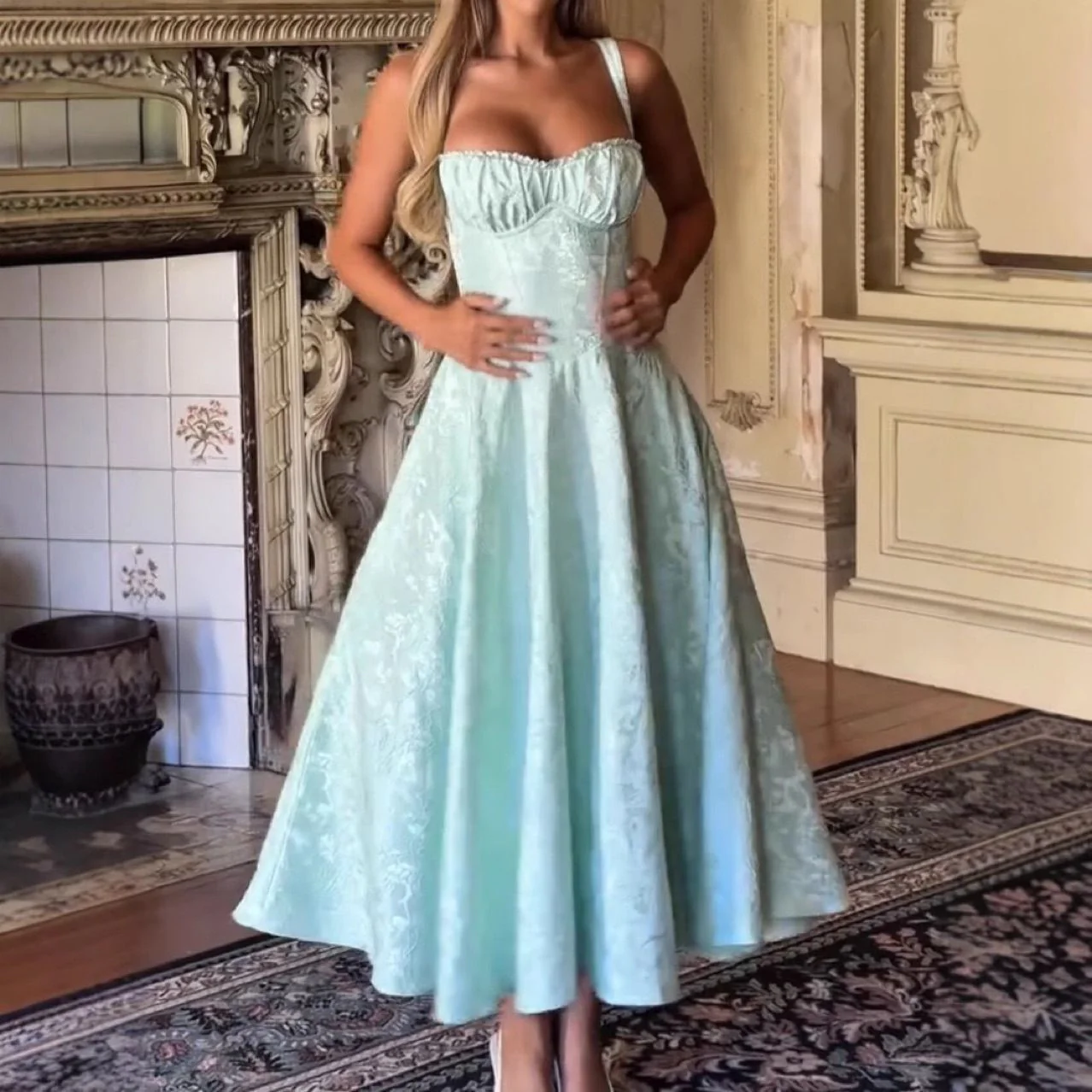 Damen Elegantes Cocktailkleid mit gekräuseltem Oberteil und schwingendem Rock R&B - Image 6