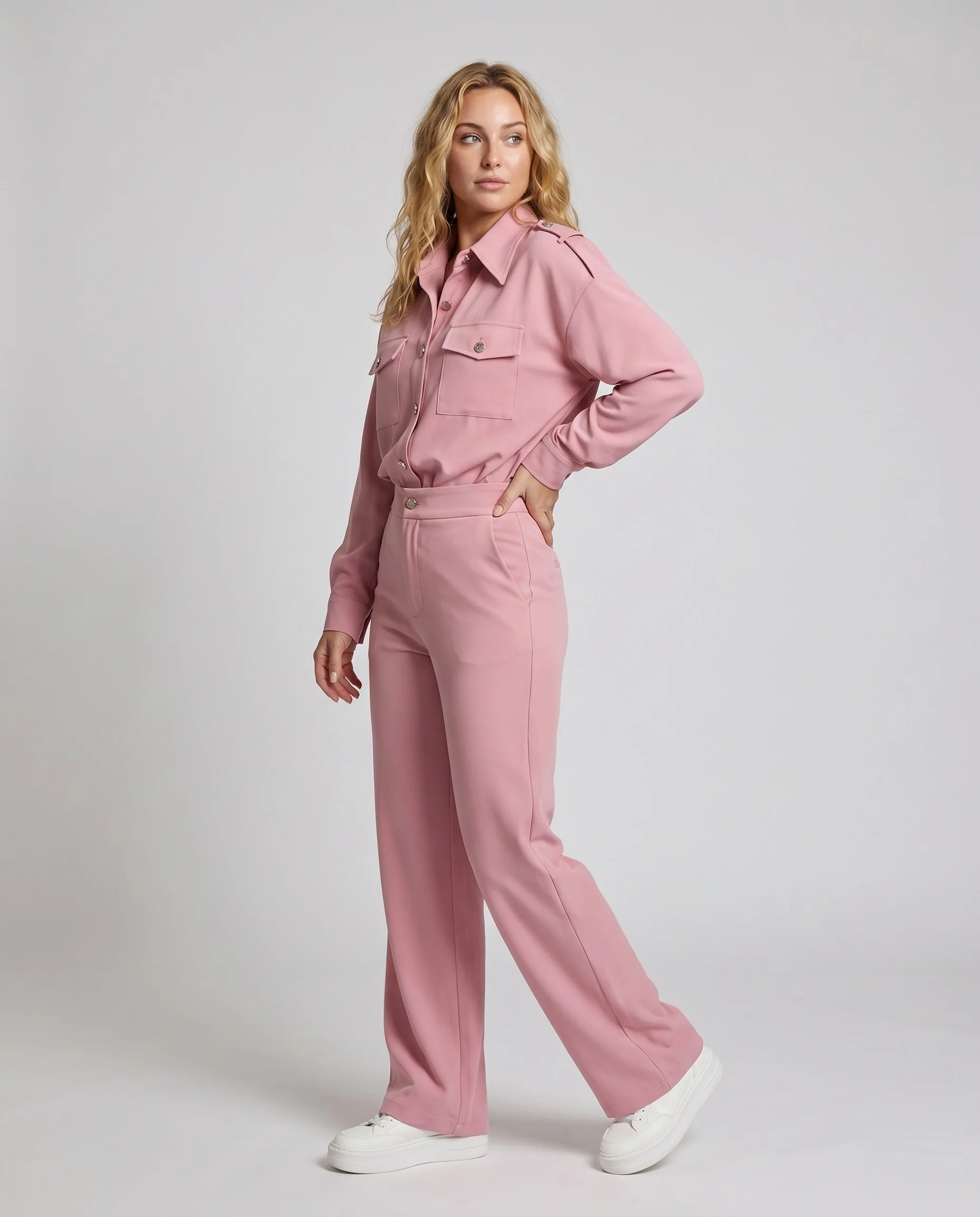 Damen Elegantes Einteiler-Jumpsuit mit goldenen Knöpfen und seitlichen Taschen R&B