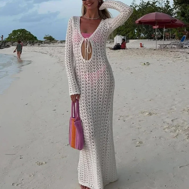 Damen Elegantes gehäkeltes Strandkleid mit tiefem V-Ausschnitt und luftiger Struktur R&B - Image 11