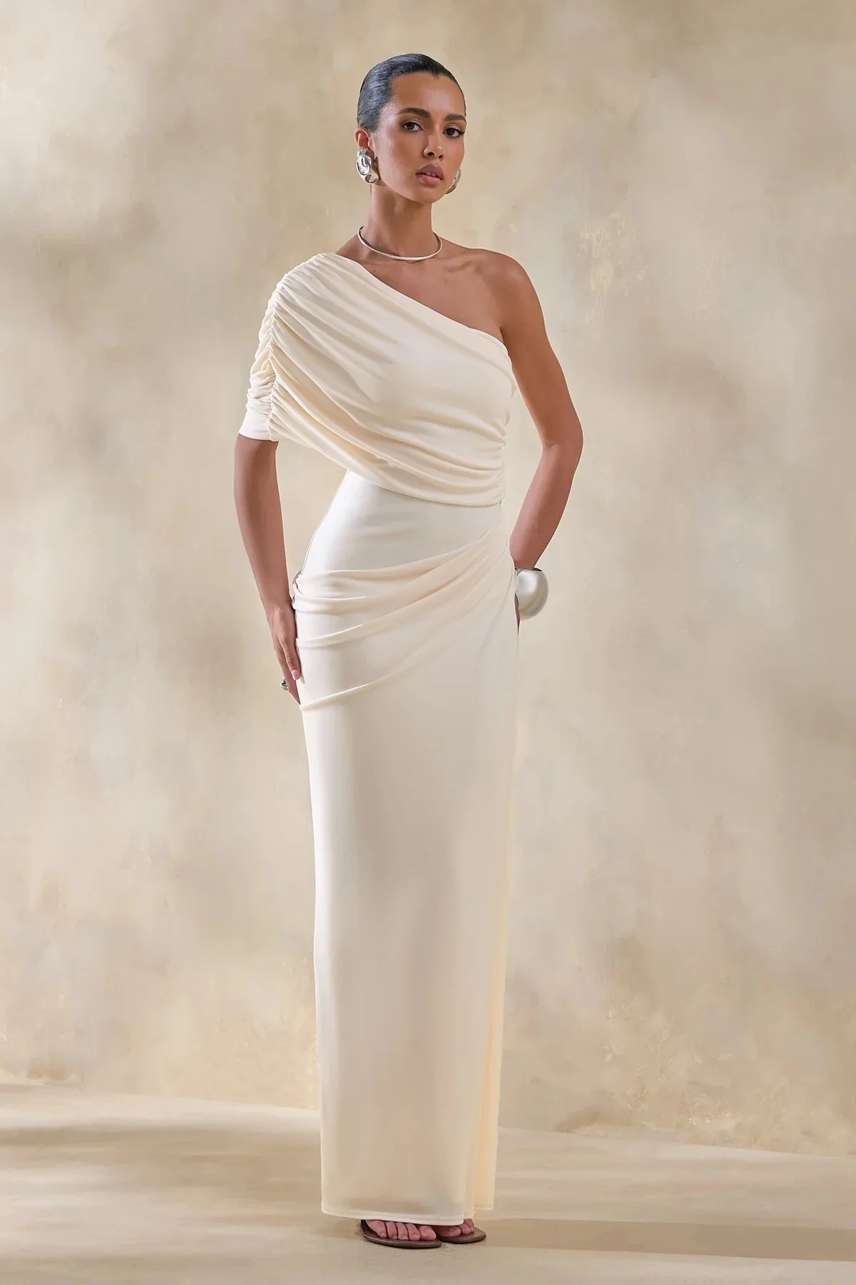 Damen Elegantes Langarm-Minikleid mit fließendem Drapée und asymmetrischem Design Heidi-Mode - Image 6
