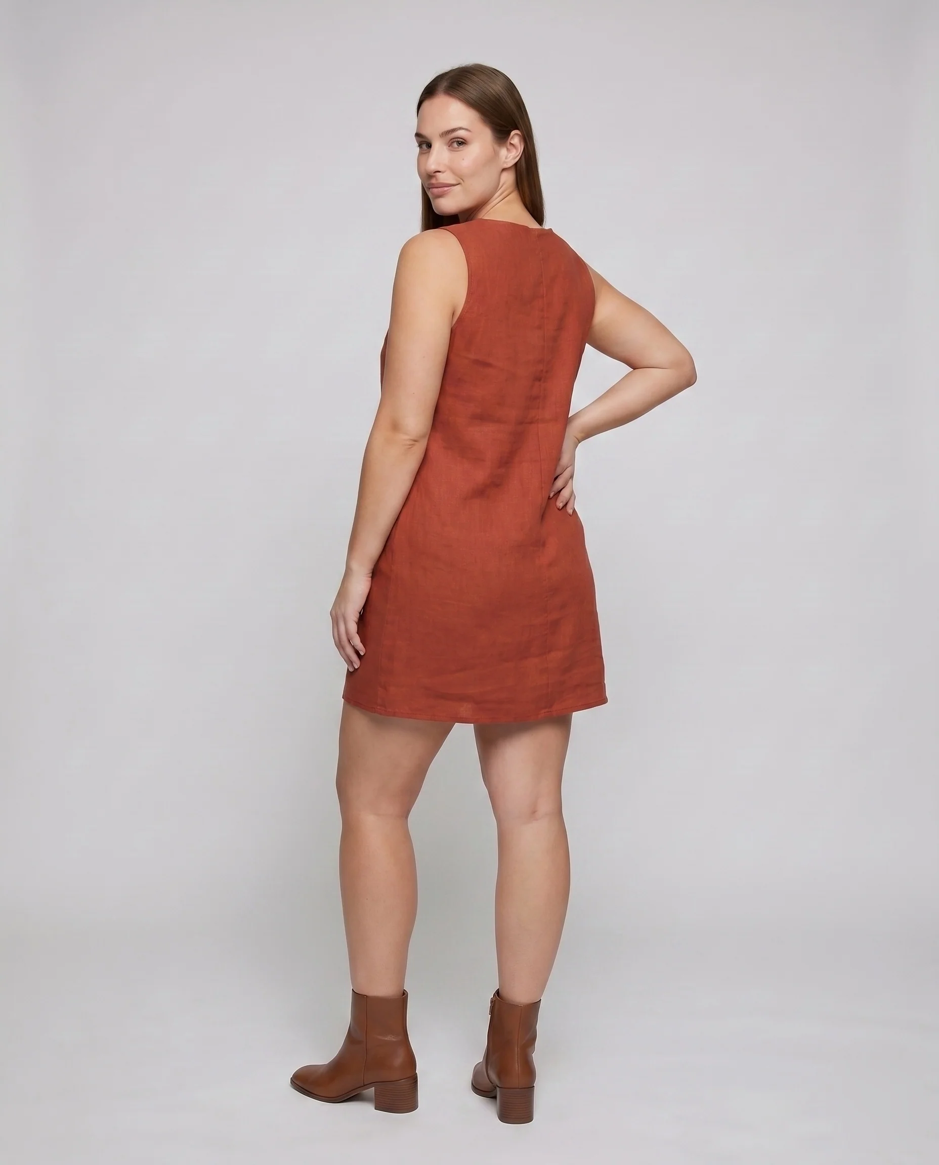 Damen elegantes Leinenkleid mit tiefem V-Ausschnitt und schlichtem Design - Image 4