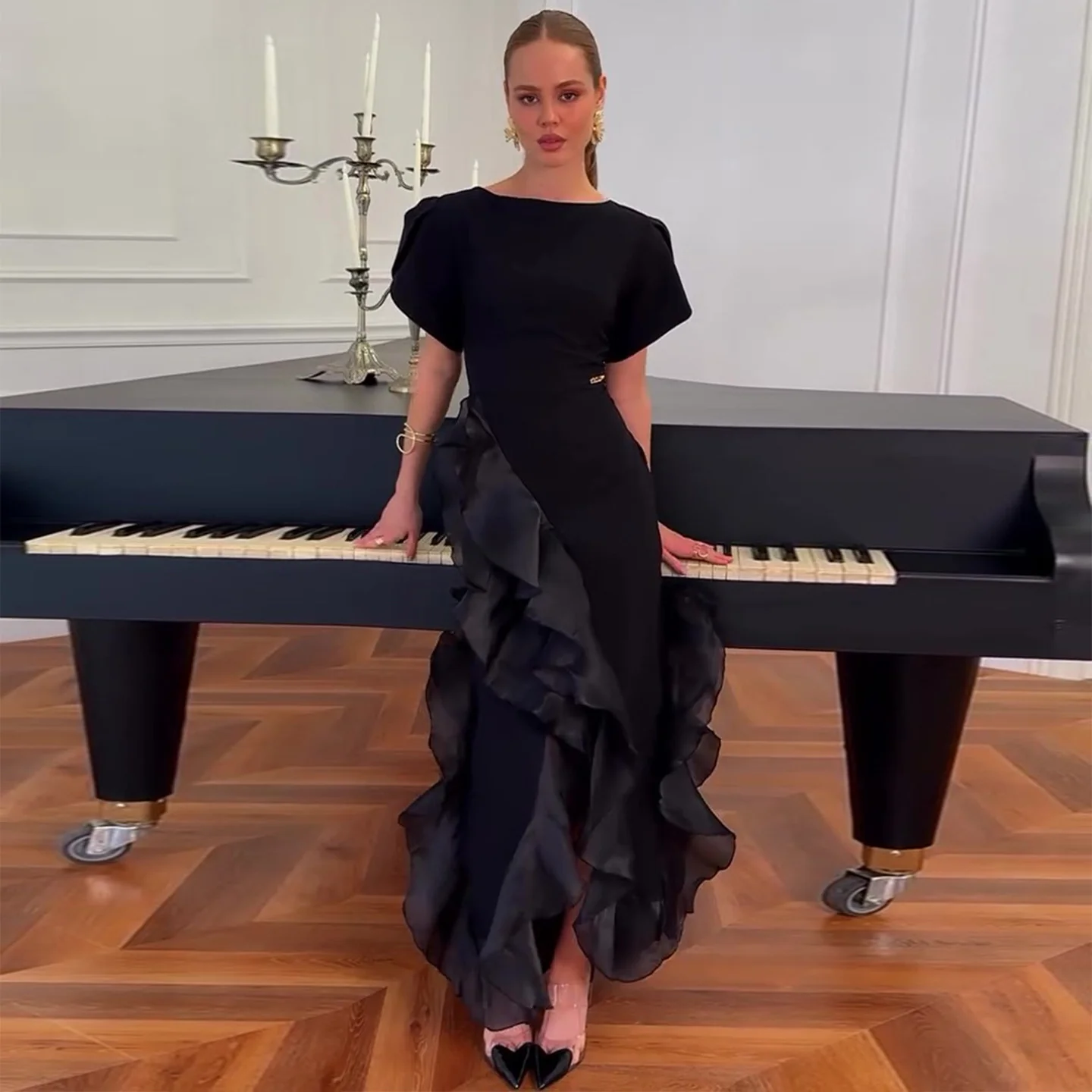 Damen elegantes Maxikleid mit fließenden Rüschen und schimmerndem Obermaterial R&B - Image 2