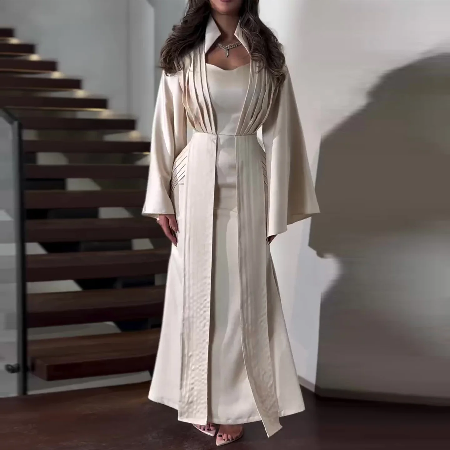Damen elegantes Maxikleid mit schickem Taillenschnitt und luxuriösem Satinbesatz R&B - Image 6