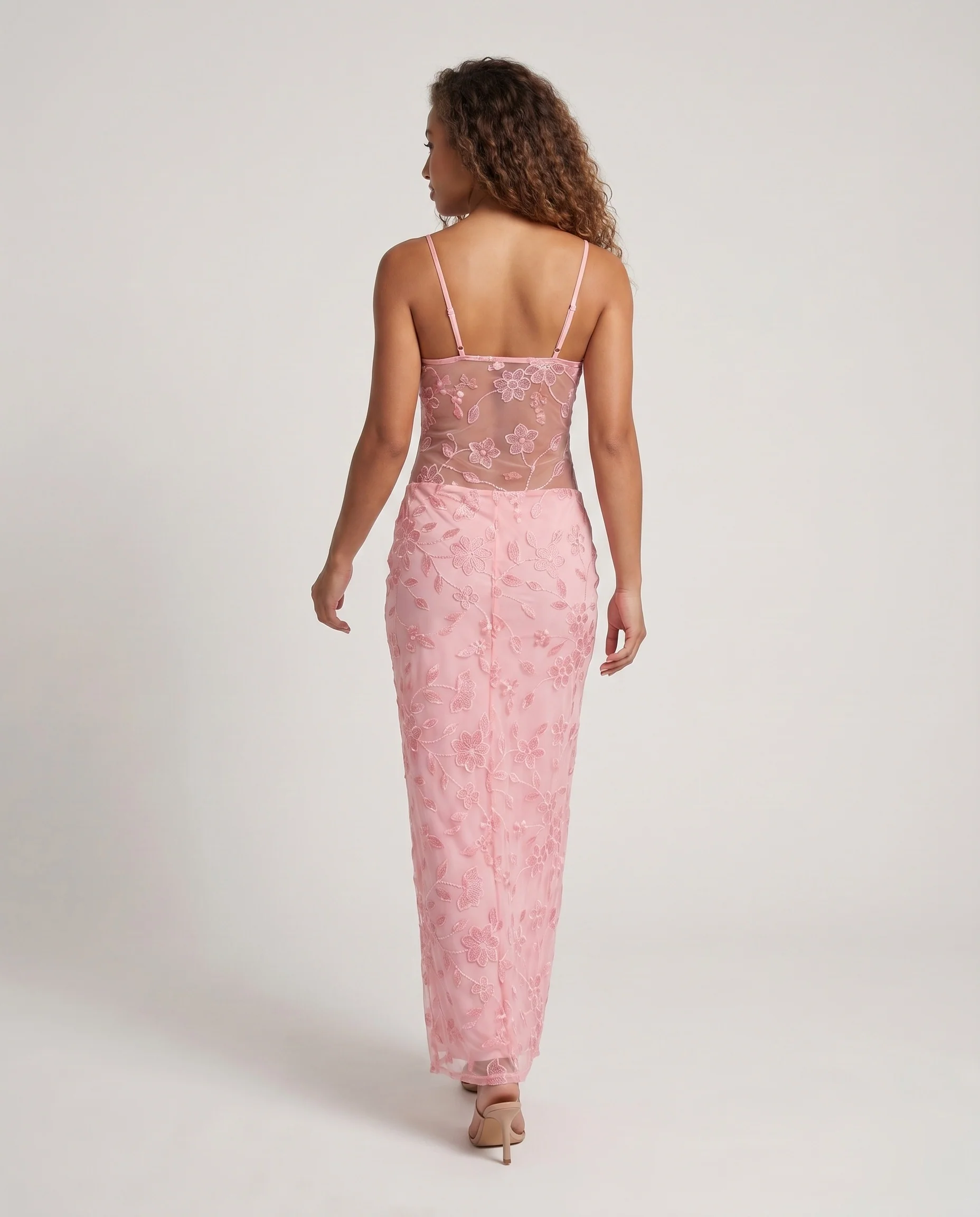 Damen elegantes Maxikleid mit transparentem Floraldesign und filigranen Stickereien R&B - Image 4