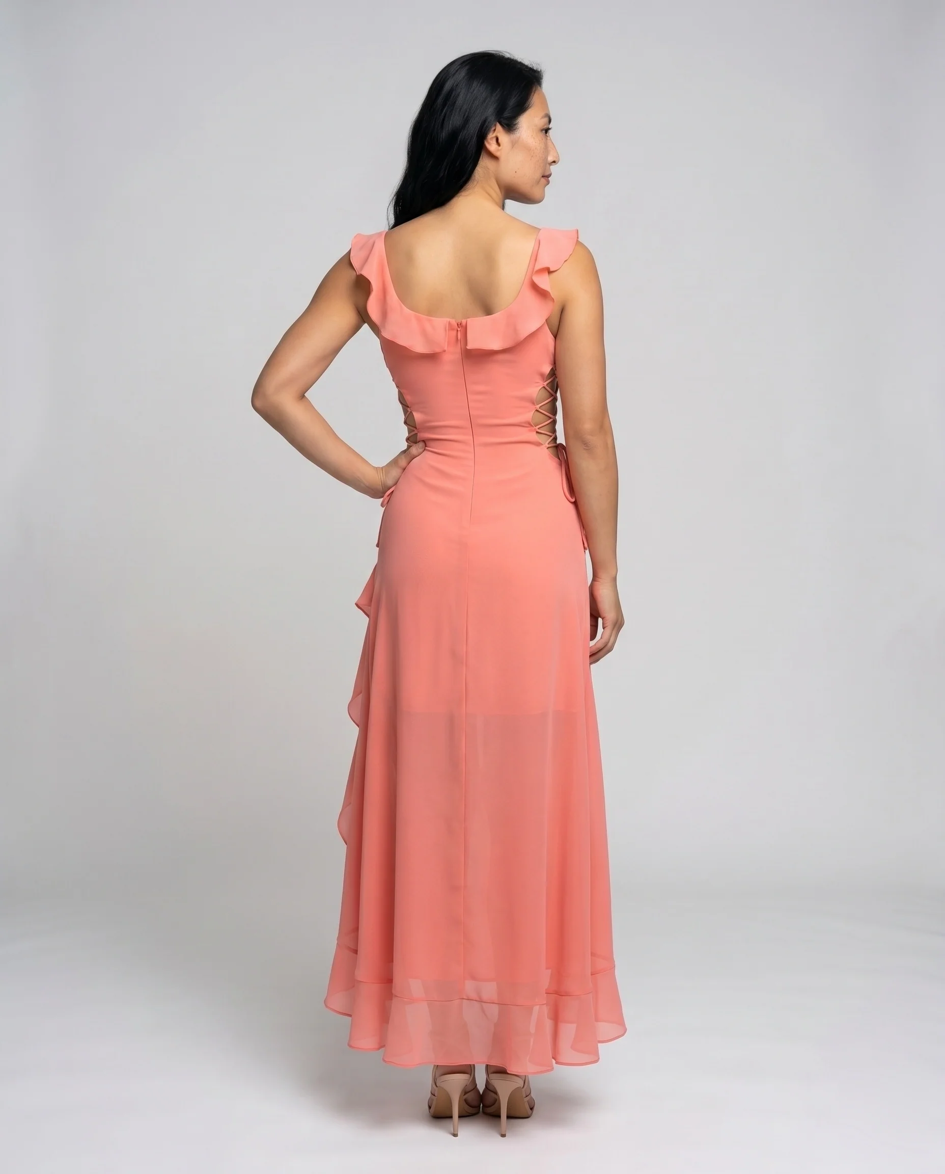 Damen Elegantes Maxikleid mit verspielten Rüschendetails und asymmetrischem Saum R&B - Image 4