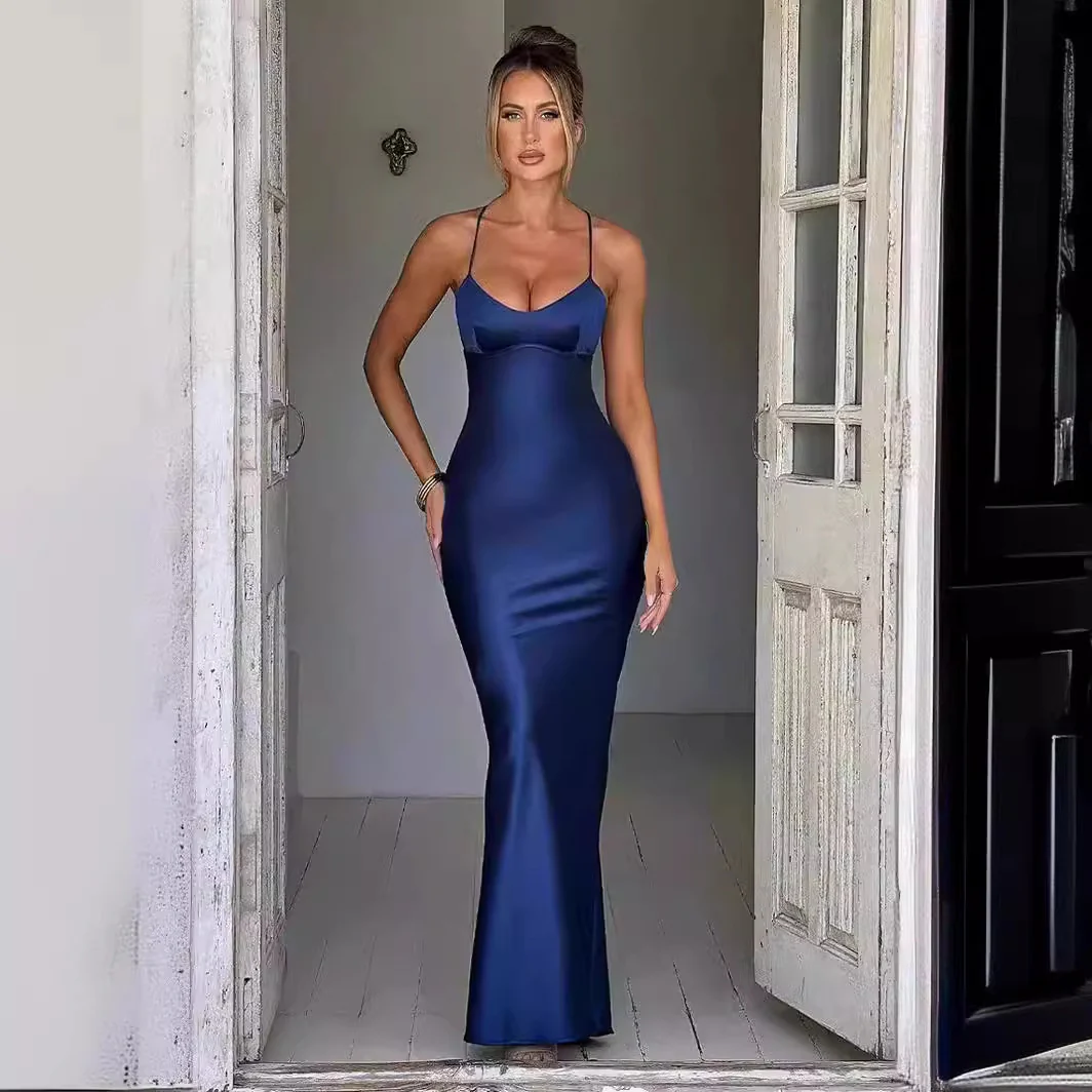 Damen Elegantes Satin-Maxikleid mit tiefem V-Ausschnitt und schmalem Schnitt R&B