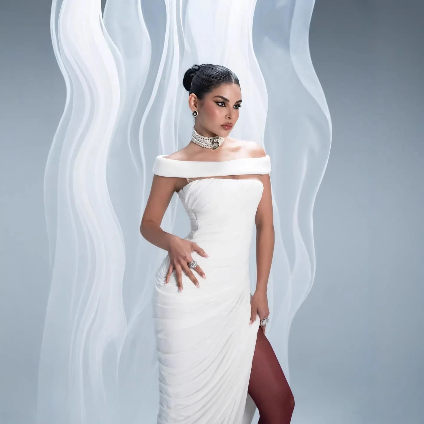 Damen Elegantes, schulterfreies Maxikleid mit raffinierten Drapierungen und hohem Schlitz Heidi-Mode - Image 3