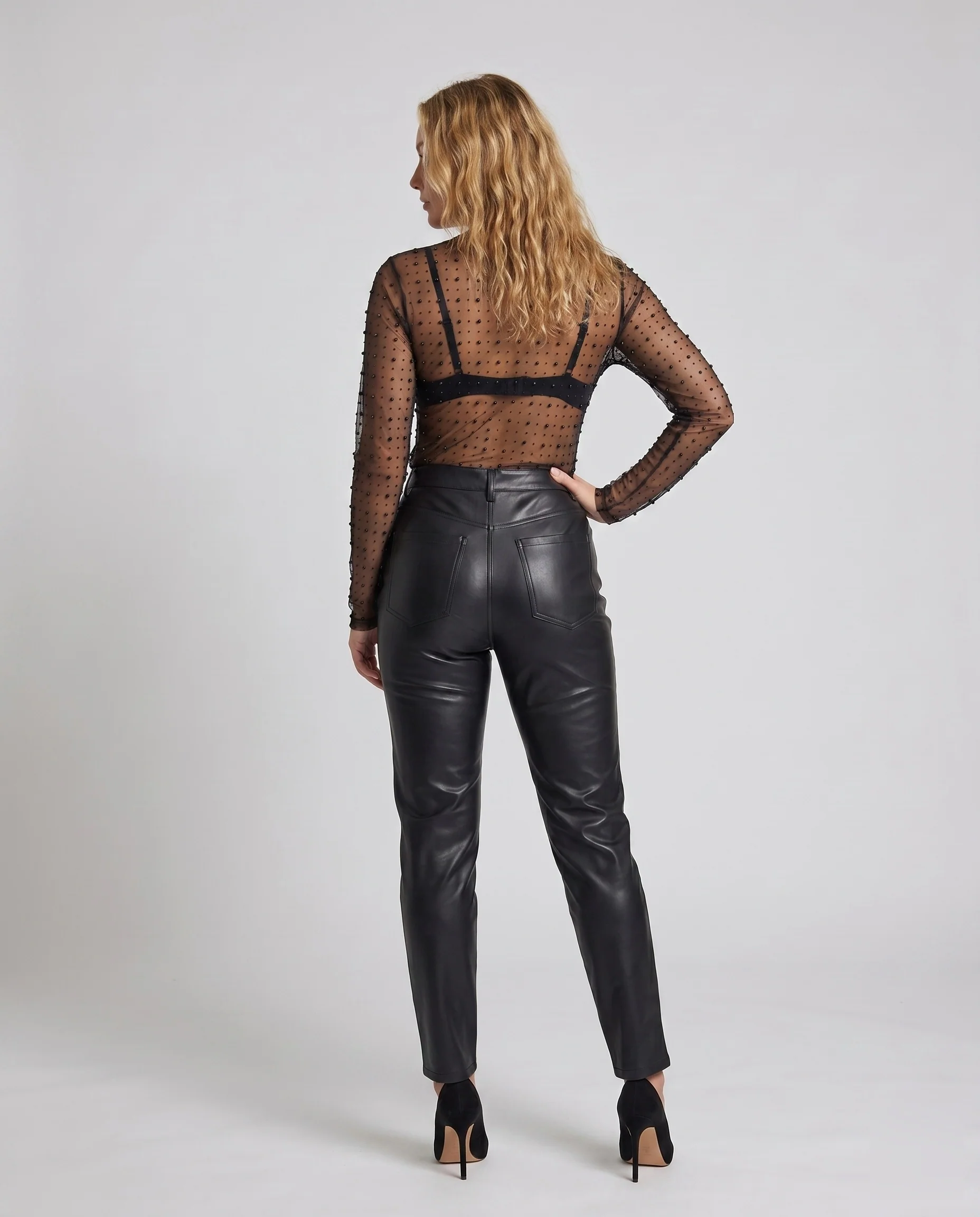 Damen Elegantes Spitzenoberteil mit transparentem Perlenbesatz R&B - Image 3