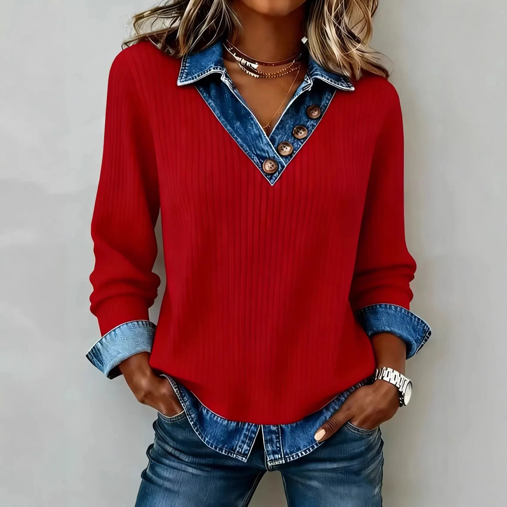 Damen Elegantes Strickshirt mit Jeanskragen und Knopfdetails R&B - Image 3