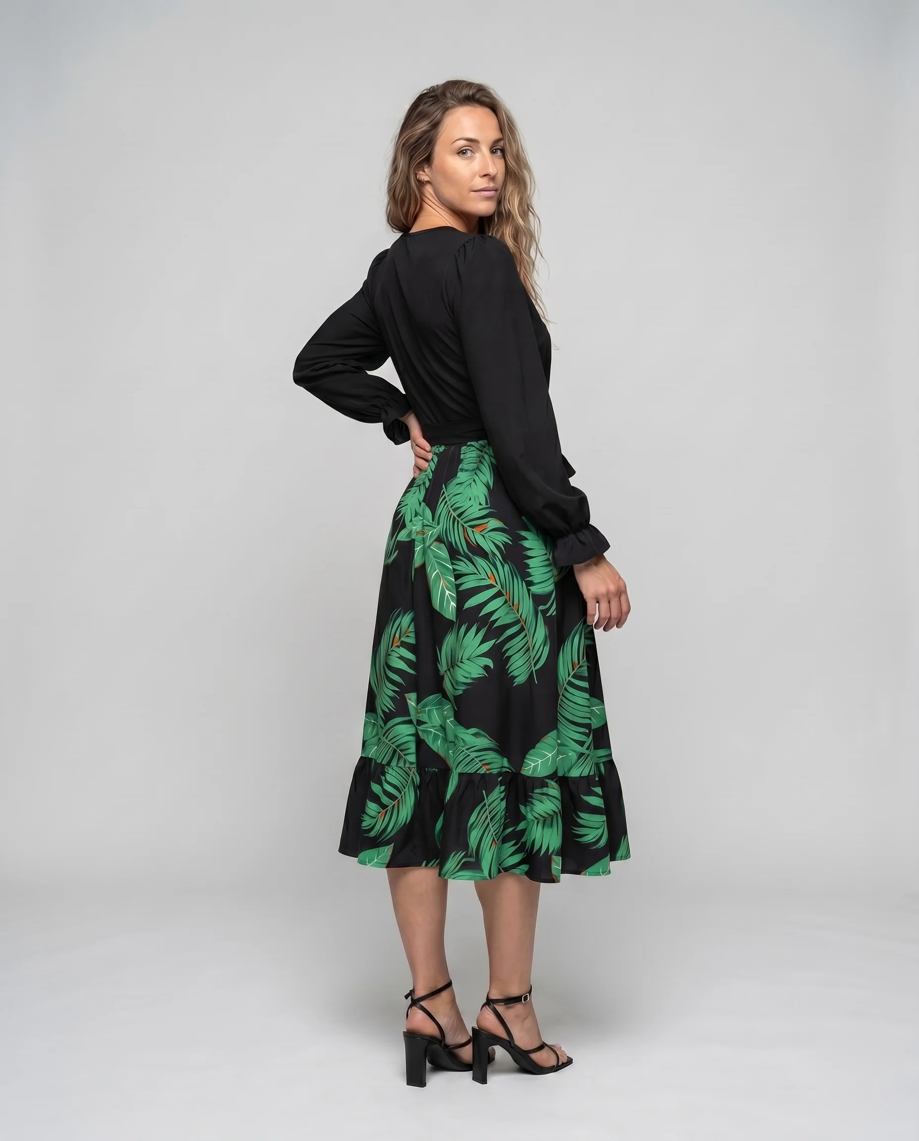 Damen Elegantes Wickelkleid mit floralem Motiv und langen Ärmeln R&B