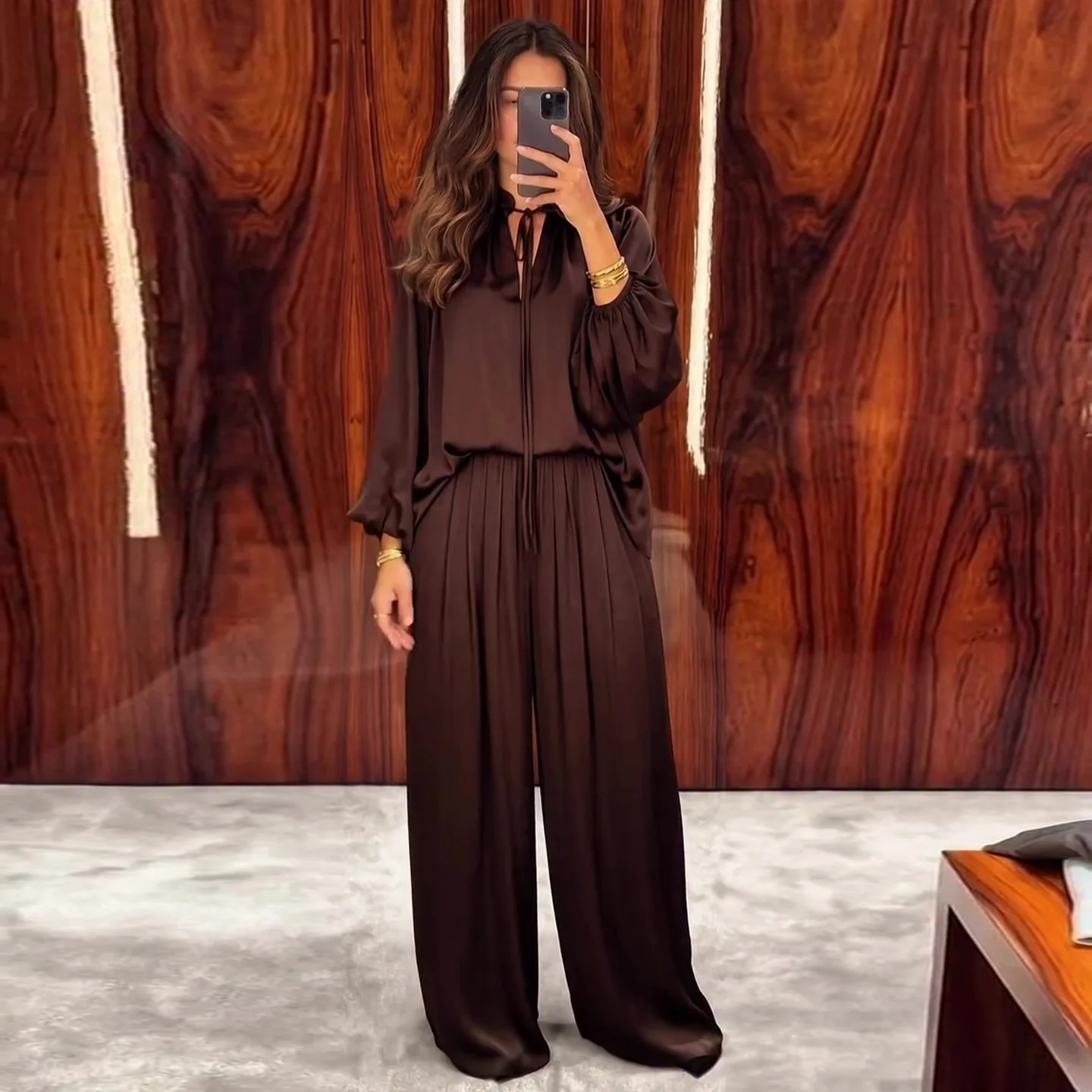 Damen elegantes Zweiteiler Set aus fließendem Material mit raffinierten Falten und weitem Schnitt R&B
