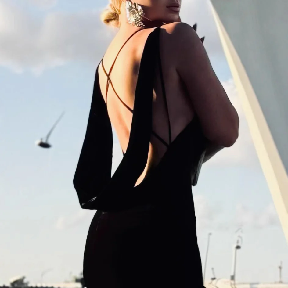 Damen Figurbetontes Abendkleid mit einzigartiger Blütenapplikation Heidi-Mode - Image 3