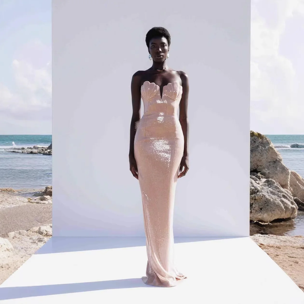 Damen figurbetontes Abendkleid mit herzförmigem Ausschnitt und eleganten Details Heidi-Mode - Image 2