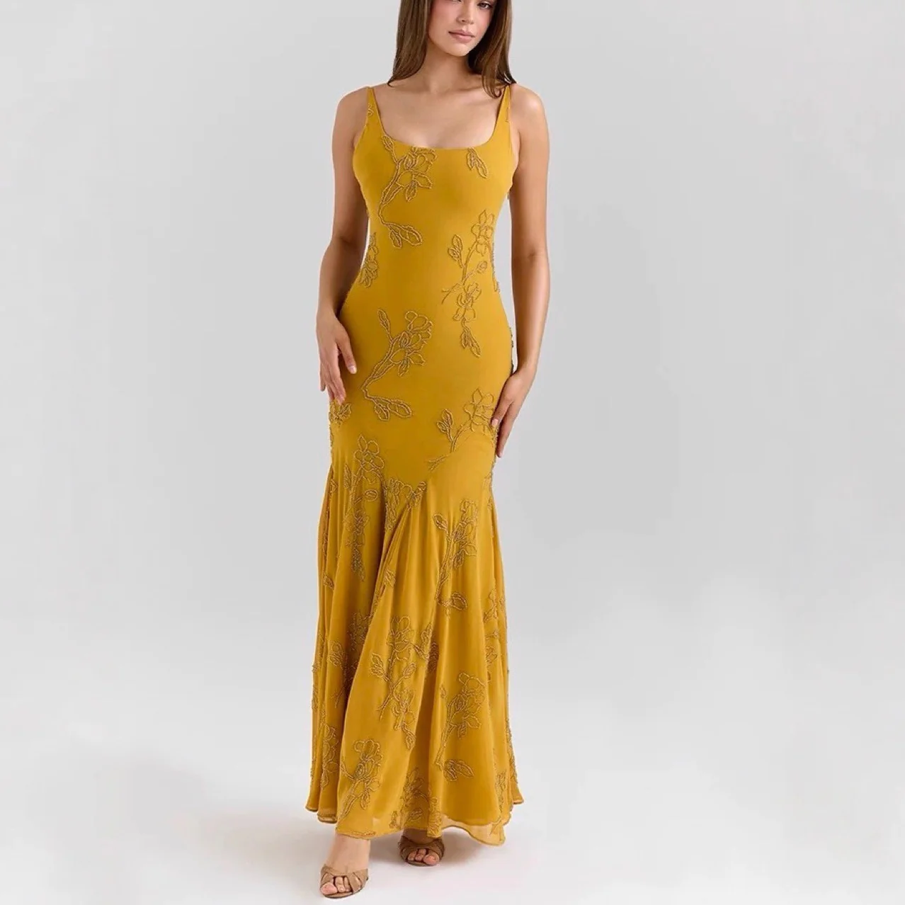 Damen Fließendes Maxikleid mit floraler Stickerei und Spaghettiträgern R&B - Image 5