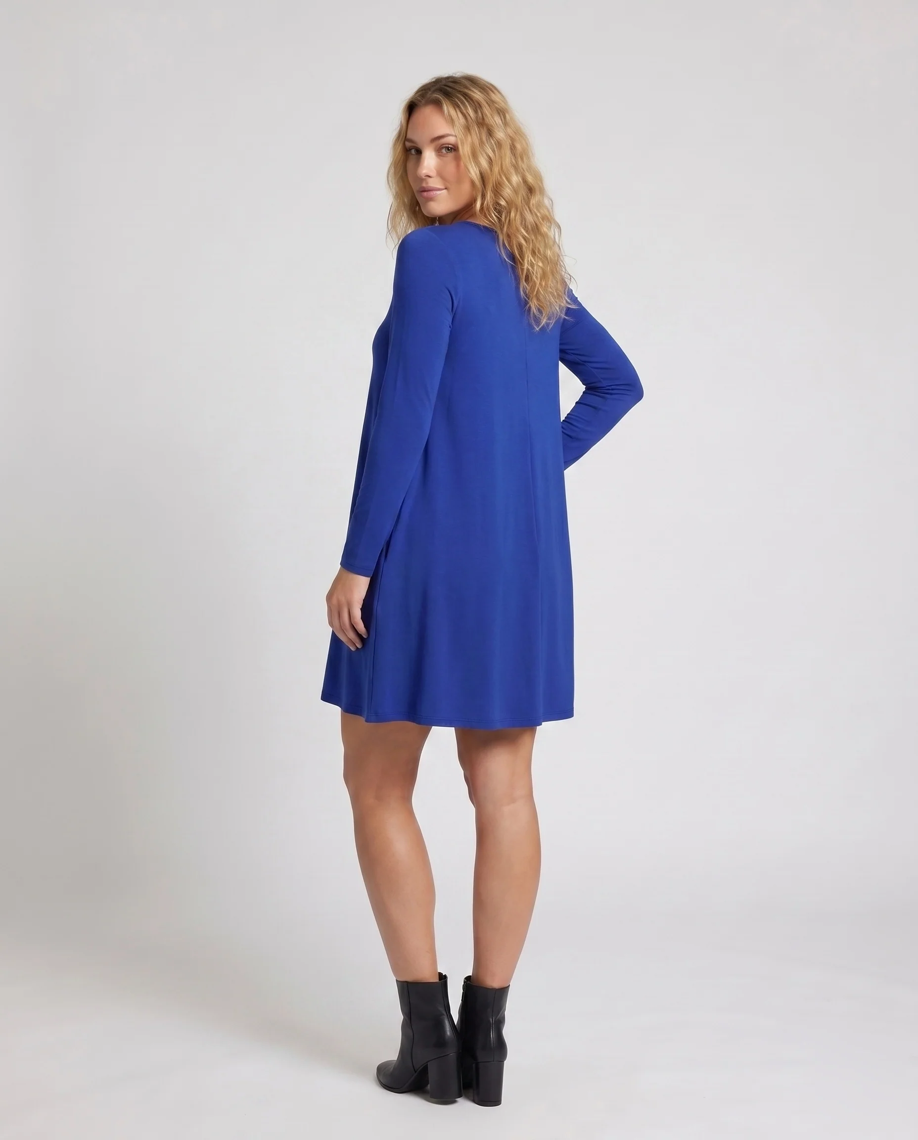 Damen Freizeitkleid mit langen Ärmeln und hohen Seitentaschen R&B - Image 4