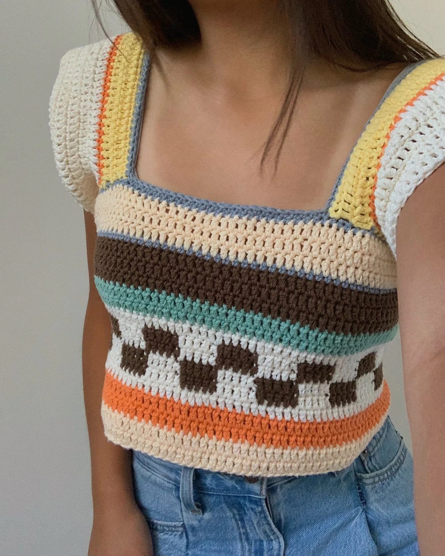 Damen gehäkeltes Crop-Top mit buntem Streifenmuster und Quadrat-Ausschnitt R&B - Image 3