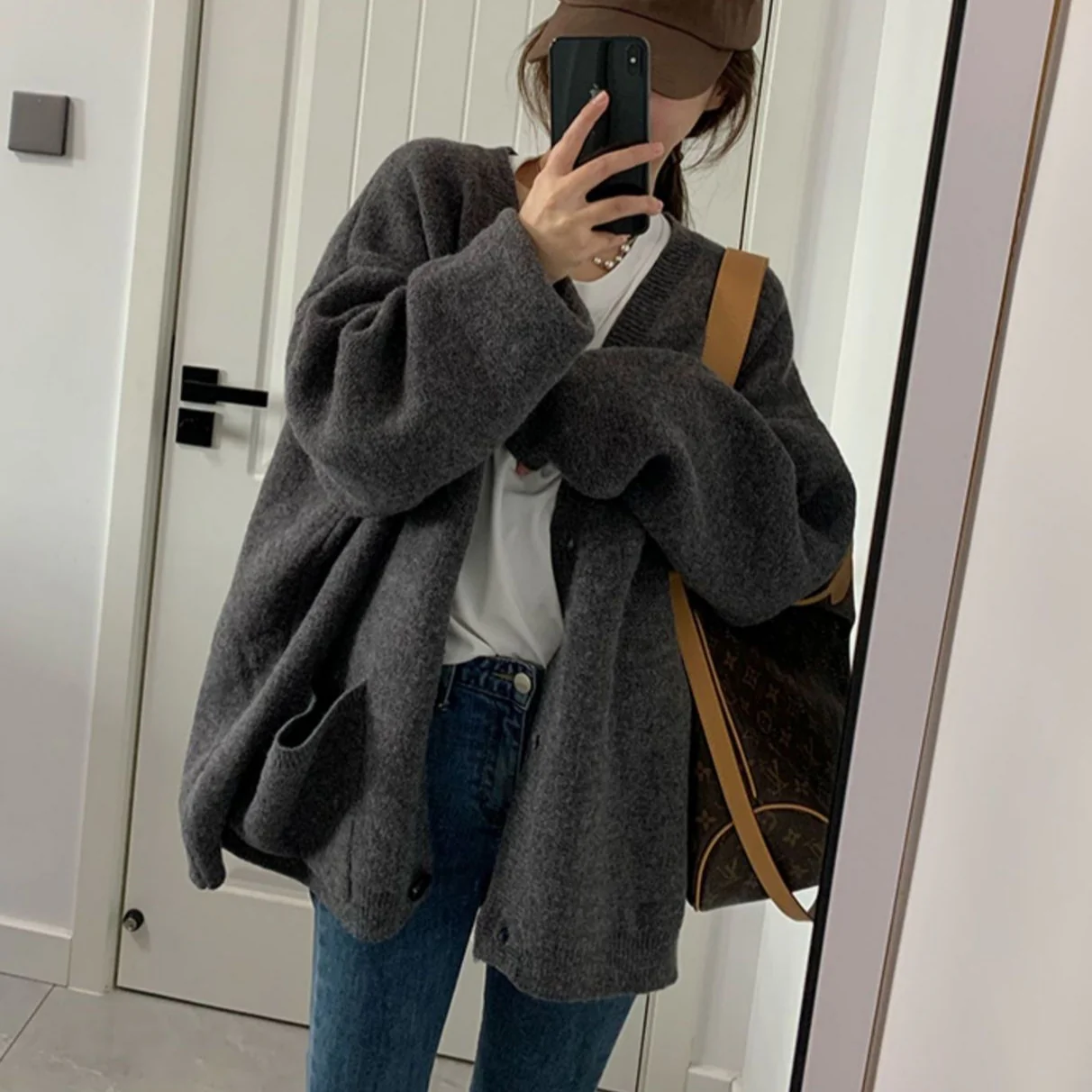 Damen Gemütliche Strickjacke mit weiten Ärmeln und praktischen Taschen R&B - Image 7