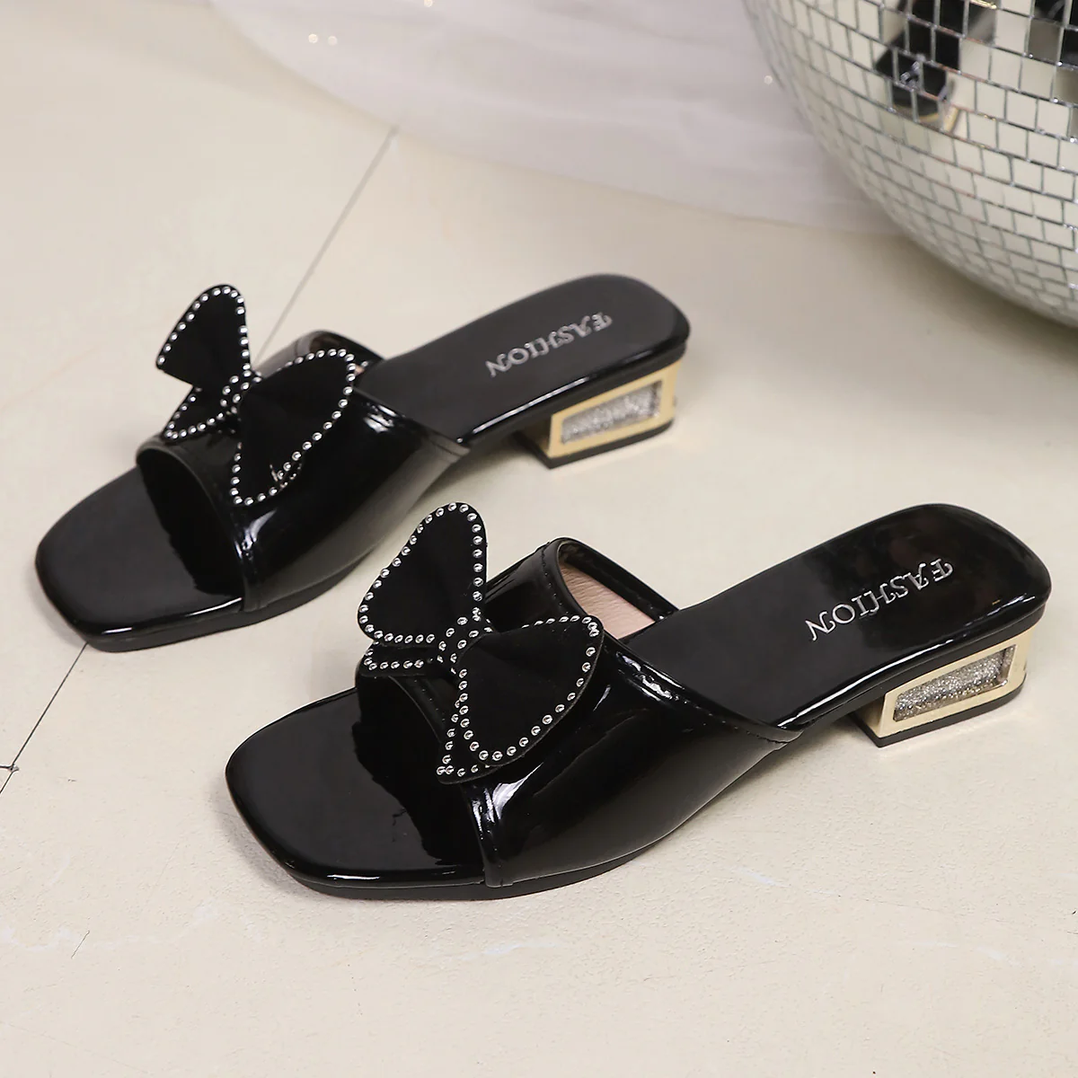 Damen Glamouröse Slipper mit funkelnder Schleifenverzierung R&B - Image 6