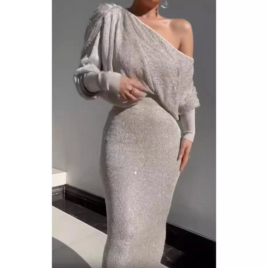 Damen Glamouröses Strickkleid mit funkelnden Pailletten und schulterfreiem Design R&B - Image 2