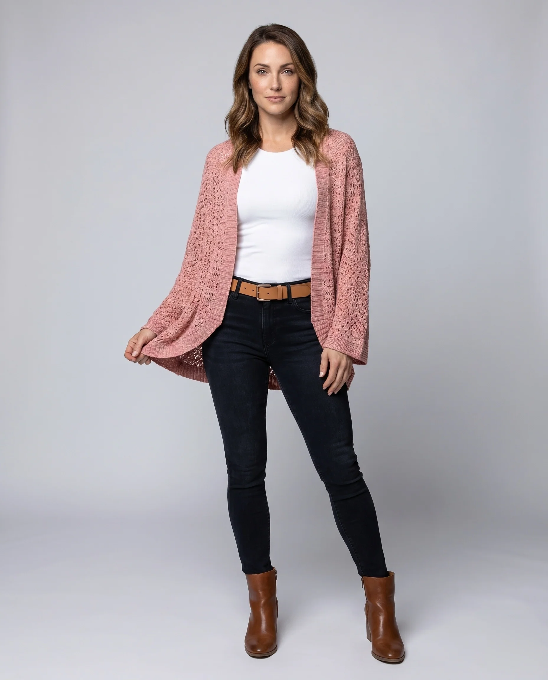 Damen Häkeljacke mit luftiger Struktur und weitem Schnitt
