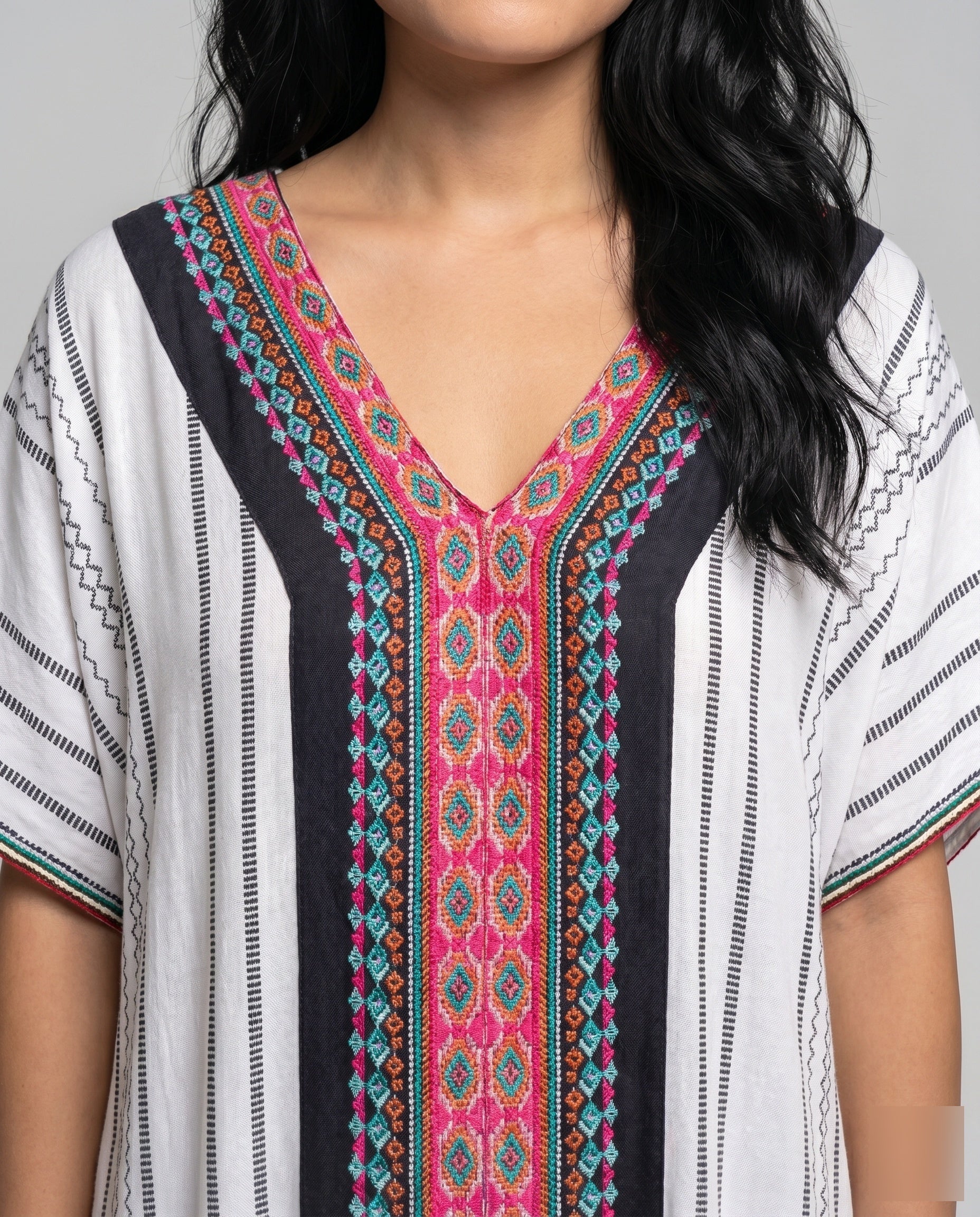 Damen Kaftan mit kunstvoller Bestickung und modernem Schnitt R&B - Image 3