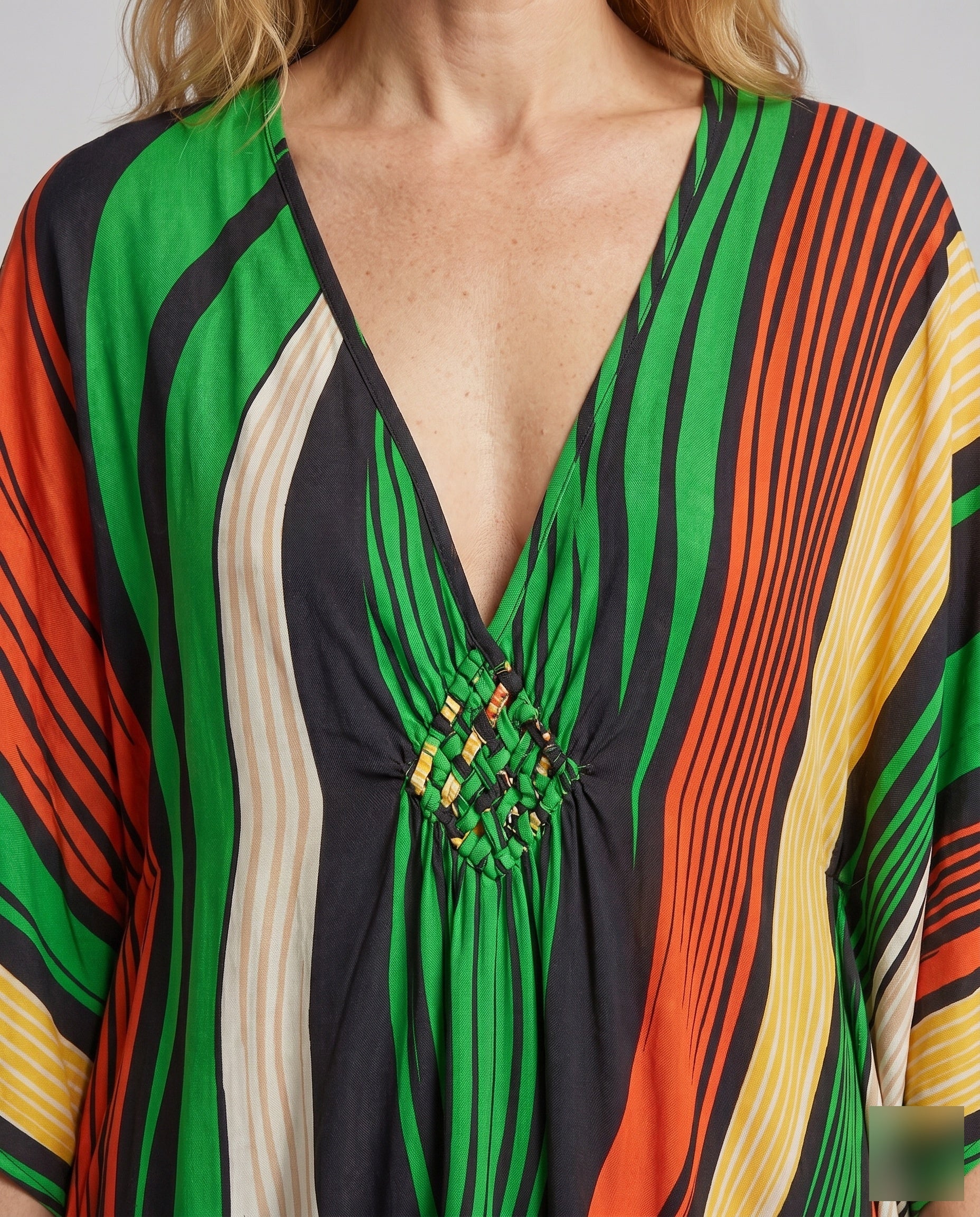 Damen Kaftan mit modernen Farbverläufen und eleganter Verzierung R&B - Image 3