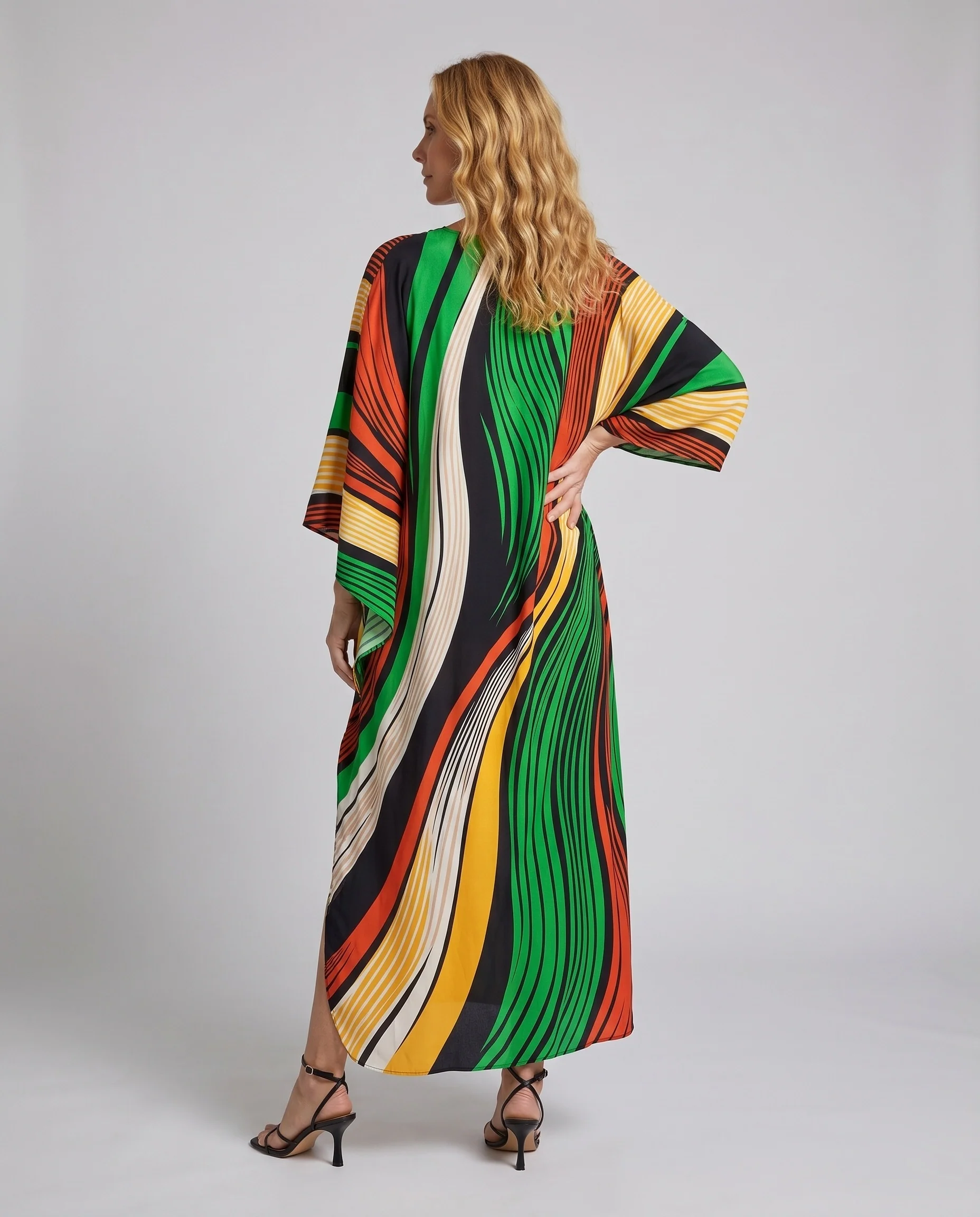 Damen Kaftan mit modernen Farbverläufen und eleganter Verzierung R&B - Image 4