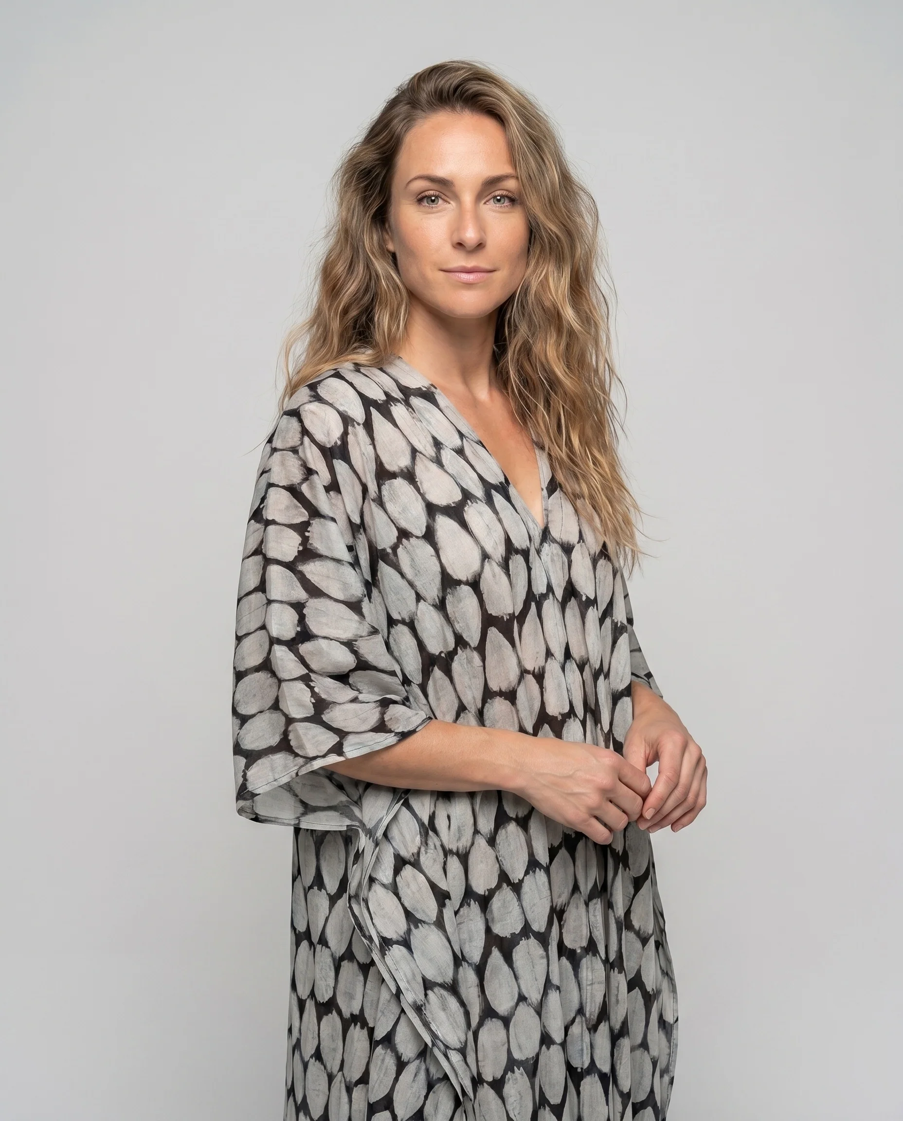 Damen Kaftanrobe mit elegantem V-Ausschnitt und asymmetrischem Schnitt R&B - Image 2