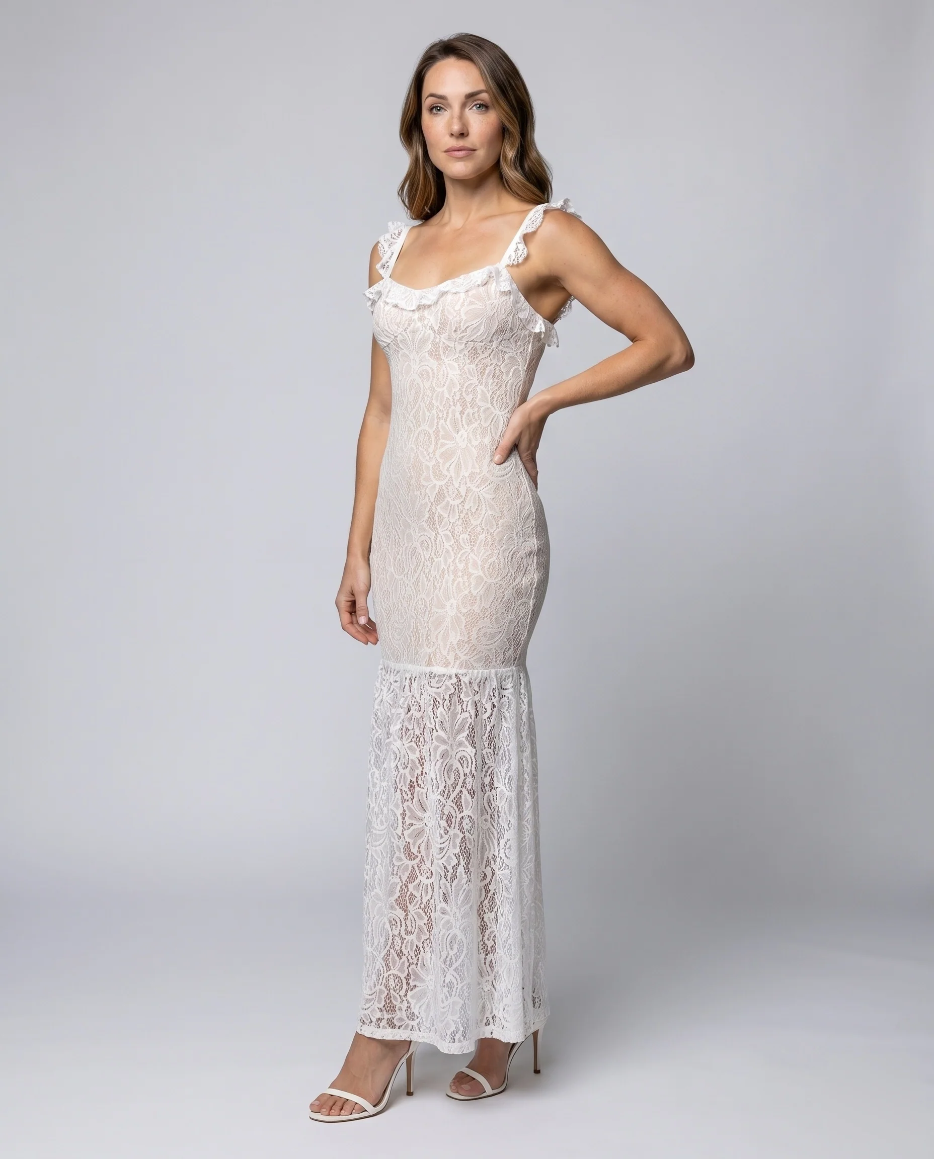 Damen Kleid aus zarter Spitze mit verspieltem Volant und figurumspielendem Schnitt R&B