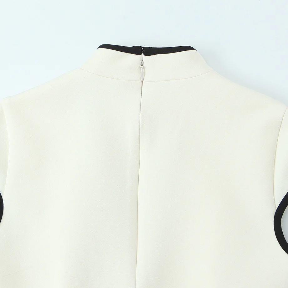 Damenkleid mit innovativem Schlüsselstell-Ausschnitt und figurbetontem Schnitt R&B - Image 8