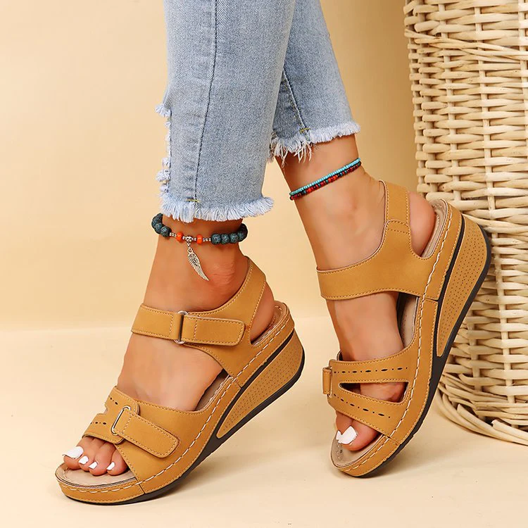Damen Komfortable Keilsandalen mit verstellbaren Riemen und anatomischem Fußbett R&B - Image 4