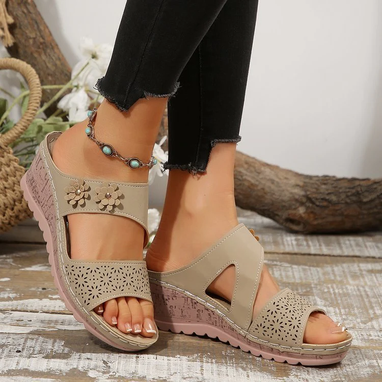 Damen Komfortable Sandalen mit floraler Perforation und ergonomischem Fußbett R&B - Image 10