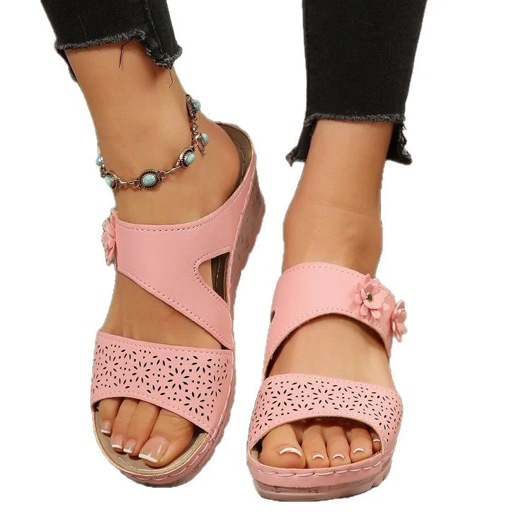 Damen Komfortable Sandalen mit floraler Perforation und ergonomischem Fußbett R&B - Image 5