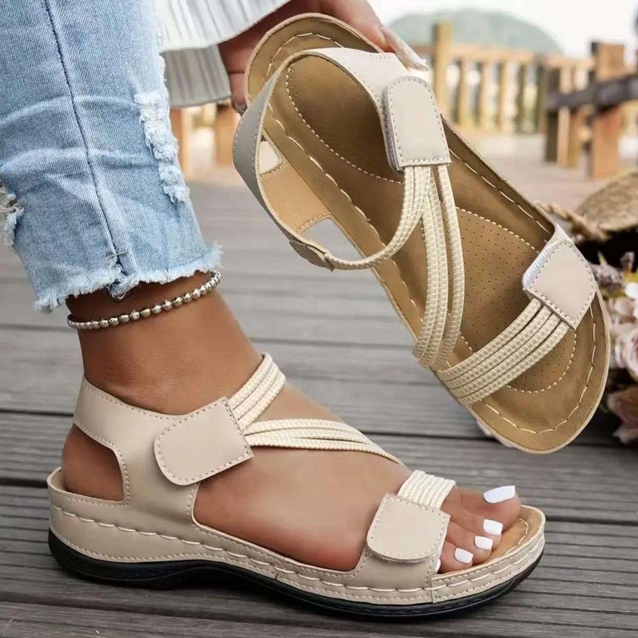 Damen Komfortable Sandalen mit verstellbaren Riemen und anatomischer Fußbettung R&B - Image 2