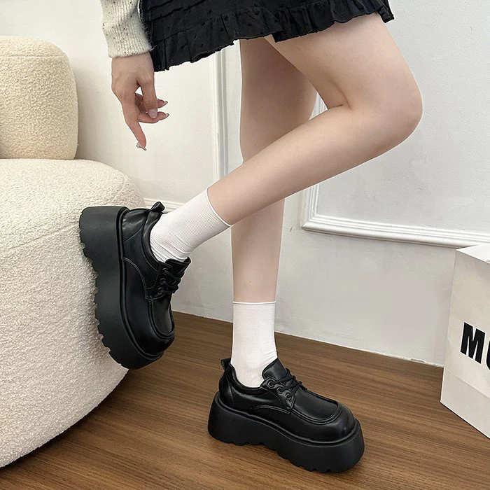 Damen Komfortable Schnürschuhe mit robustem Sohlenprofil und atmungsaktiver Innenausstattung R&B - Image 3