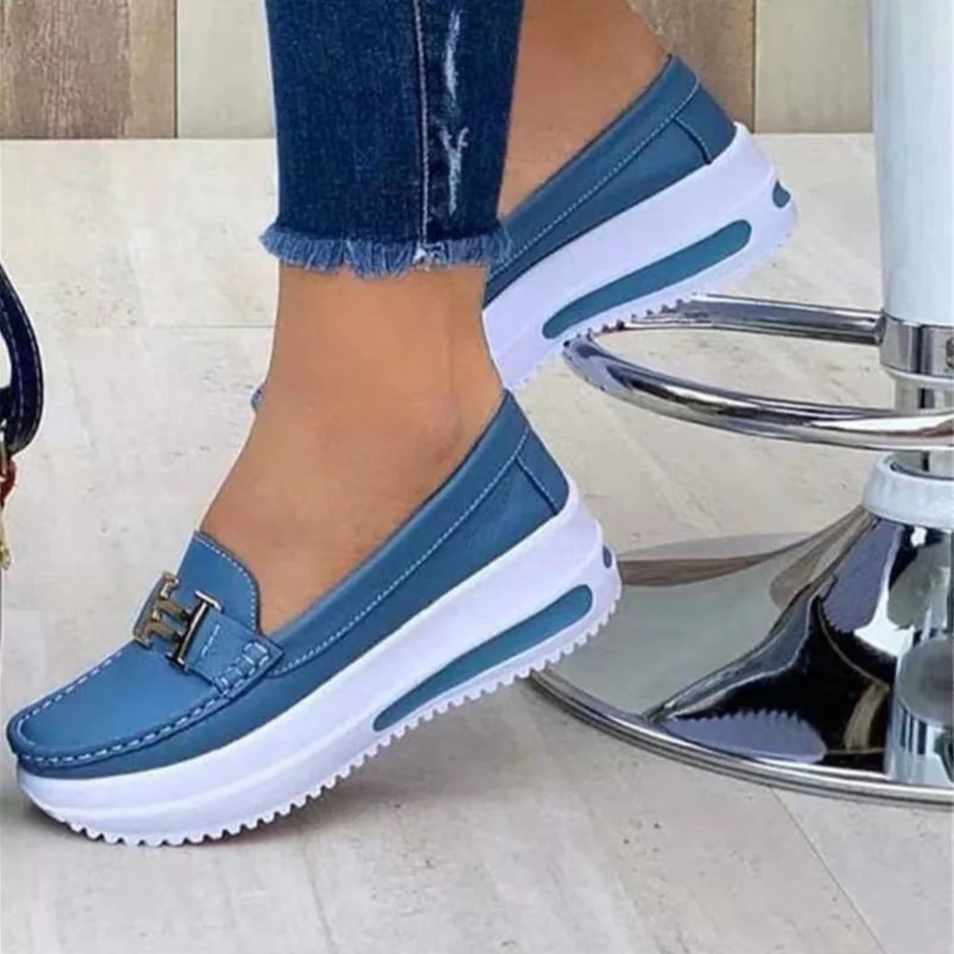 Damen Komfortable Slip-On Mokassins mit stilvoller Schnalle und Plateau-Sohle R&B - Image 9