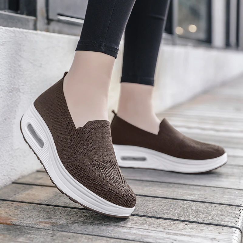 Damen Komfortable Slip-On Sneakers mit atmungsaktivem Obermaterial und dämpfender Sohle R&B - Image 3