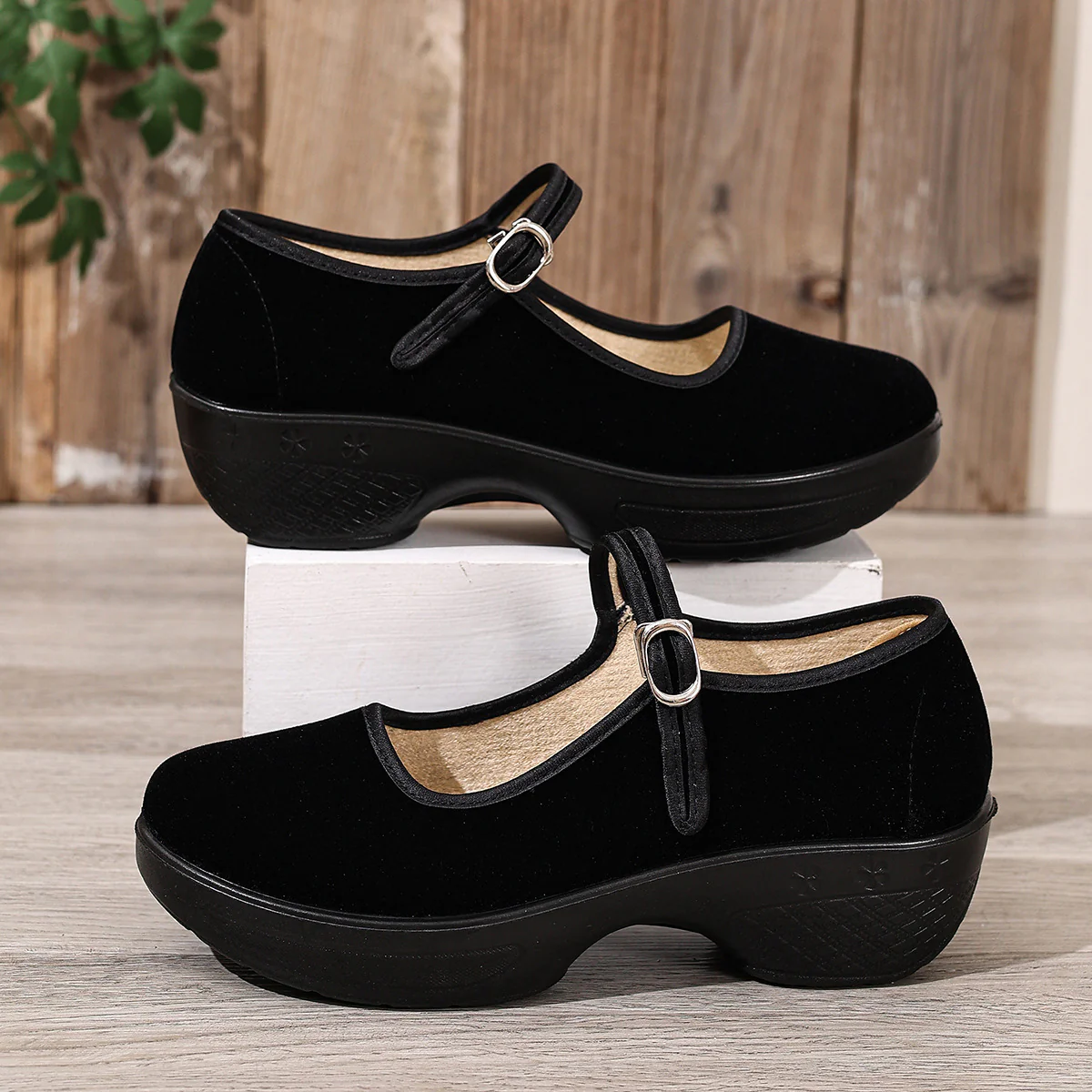 Damen Komfortable und stilvolle Clogs mit verstellbarem Riemen Heidi-Mode - Image 5