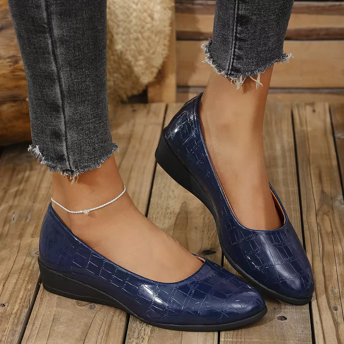 Damen Komfortable Wedge-Pantoletten mit elegantem Kunstleder-Obermaterial R&B - Image 2