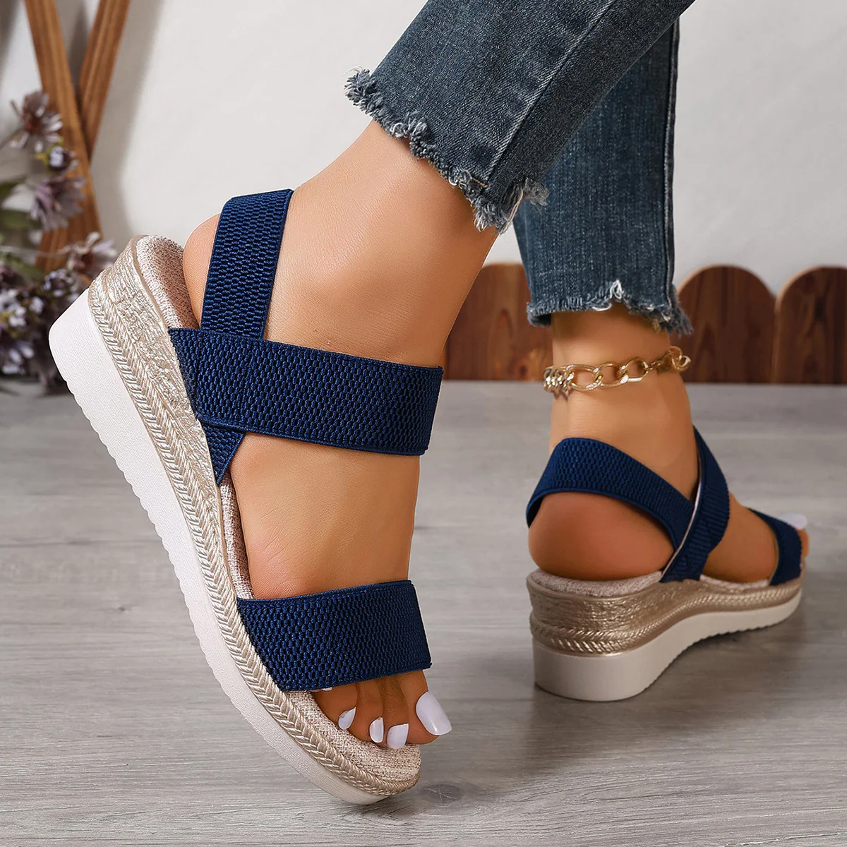 Damen Komfortable Wedge-Sandalen mit elastischen Trägern R&B - Image 6