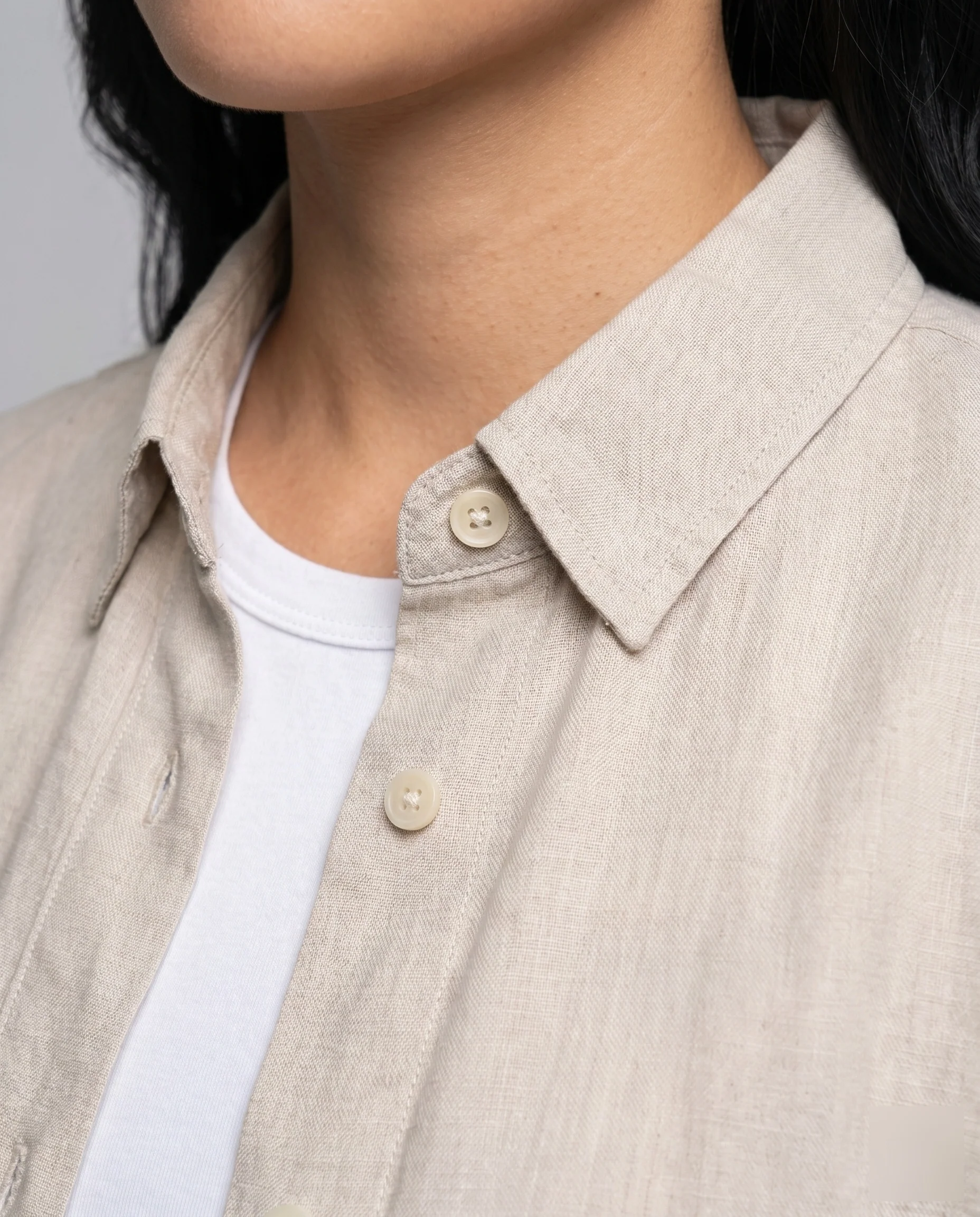 Damen lässige Oversize-Liebenbluse mit eleganten Puffärmeln und praktischen Knopfdetails - Image 3