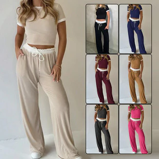 Damen lässiges zwei-teiliges Freizeit-Set mit cropped T-Shirt und weiten Hose R&B