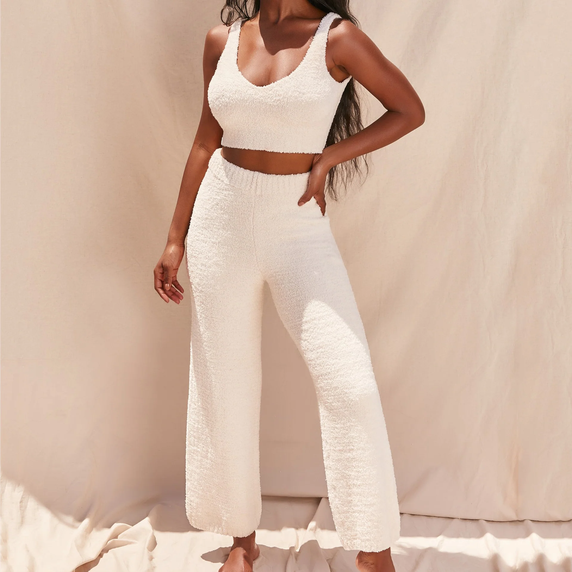 Damen Loungewear-Set mit weichem, strukturiertem Material und raffinierten Details R&B - Image 6