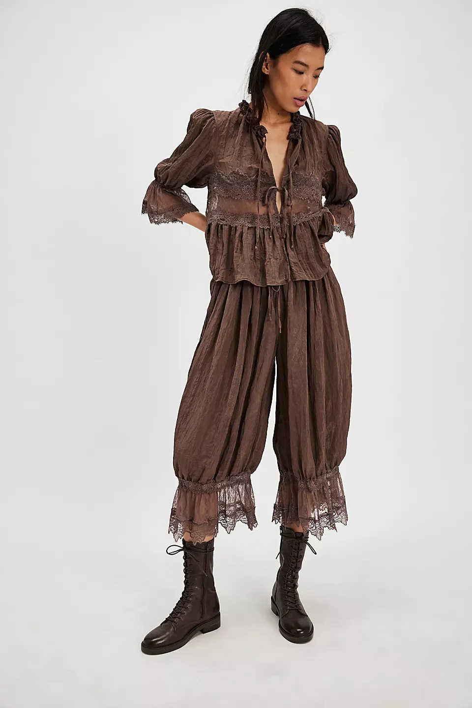 Damen Luftige und elegante Culotte mit Spitzenverzierung R&B - Image 15