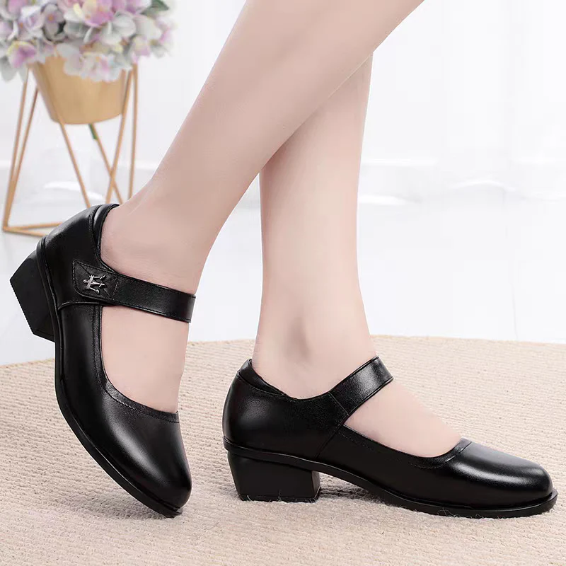 Damen Mary Jane Pumps mit komfortablem Riemen und elegantem Blockabsatz R&B - Image 2
