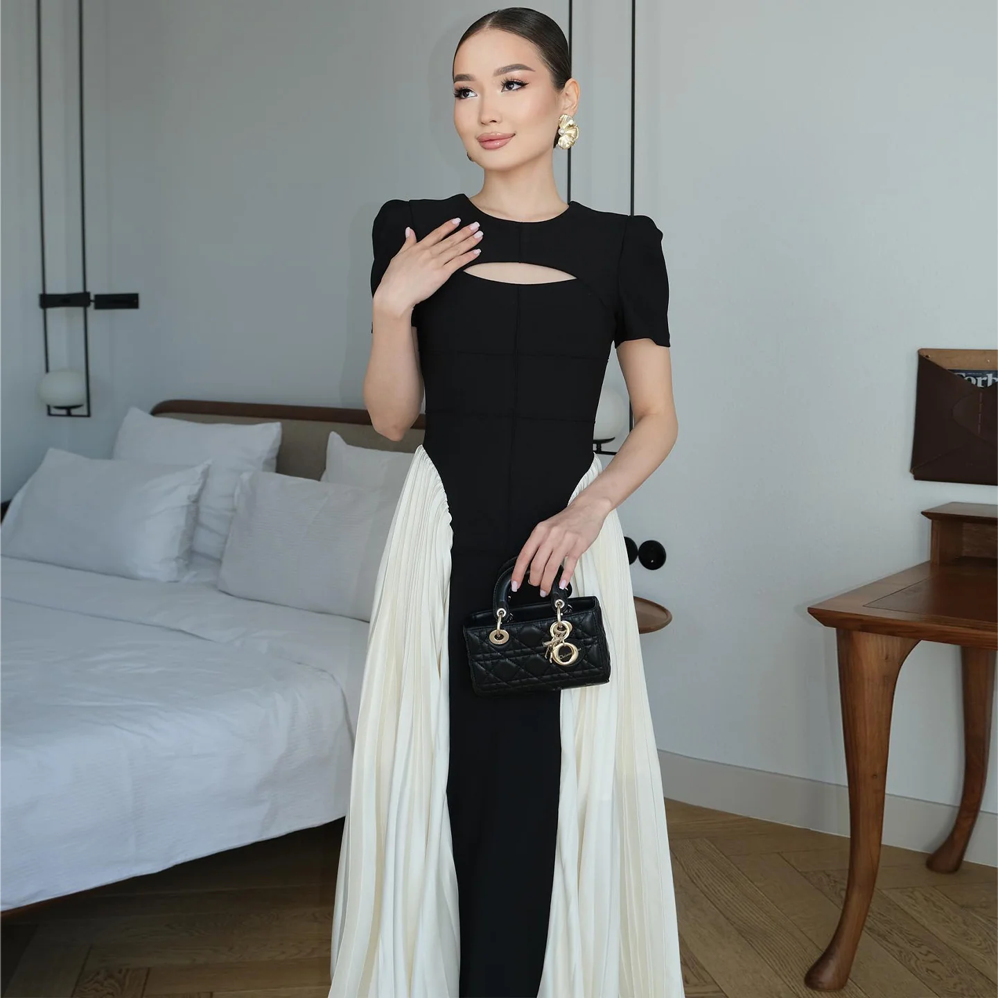 Damen Maxi-Kleid mit einzigartigem Cut-Out und drapiertem Rock R&B - Image 3