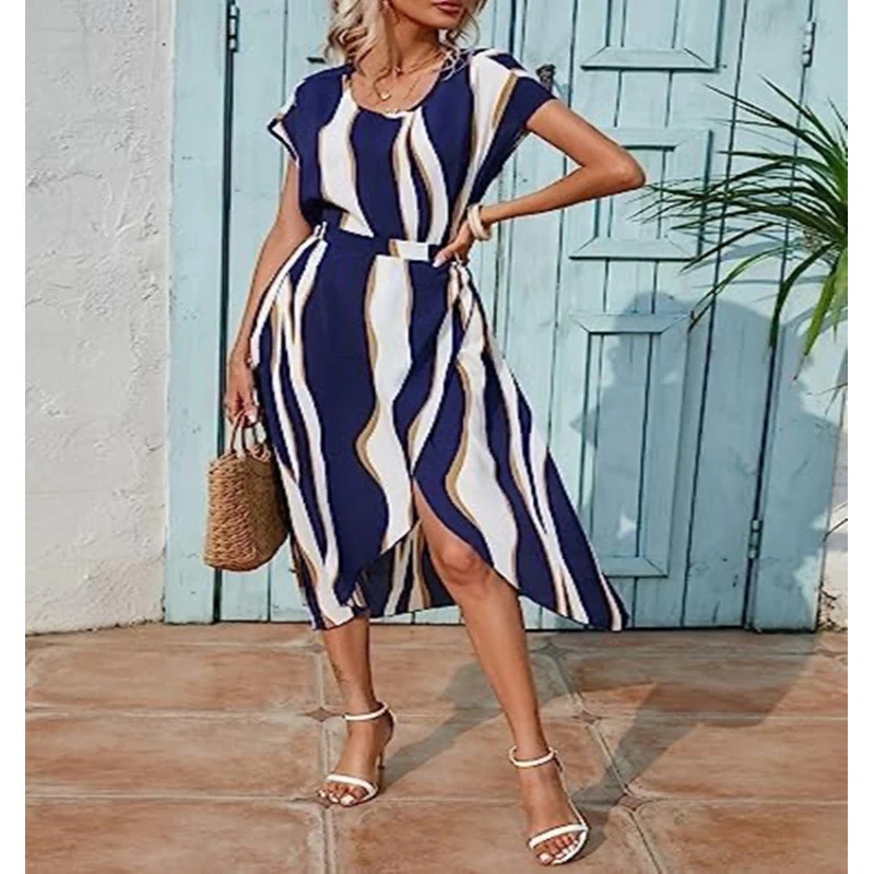 Damen Maxi-Kleid mit modernen Streifen und elegantem Schlitz R&B - Image 3