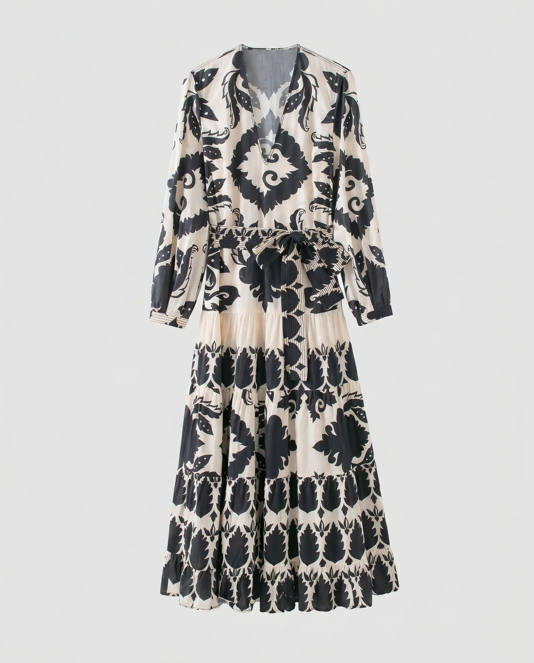 Damen Maxi-Kleid mit voluminösem Rock und modischem Bindegürtel - Image 3