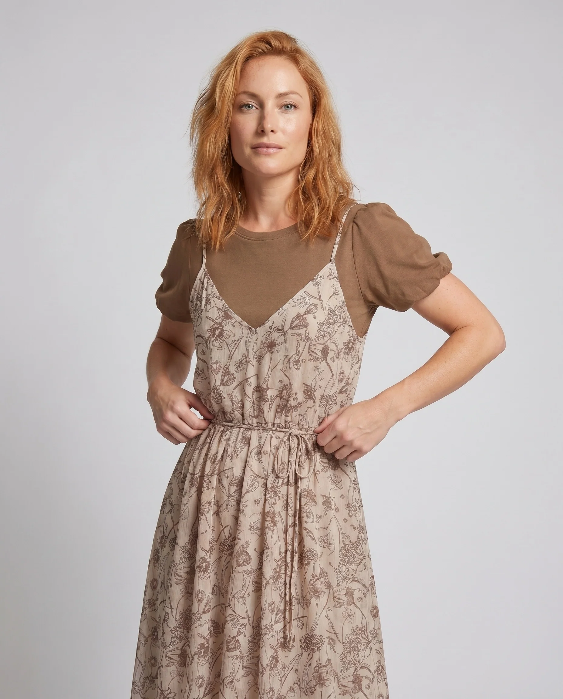 Damen Maxi-Kleid mit zarten Blumendrucken und schwingendem Rock R&B - Image 2
